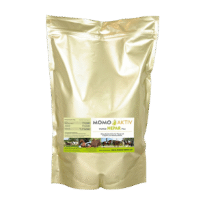 Eine goldene Verpackung von MOMO-AKTIV HORSE HEPAR Plus mit einem Etikett, das mehrere Pferde in verschiedenen Situationen zeigt